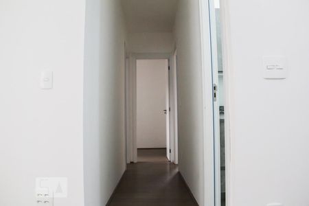 Corredor de apartamento para alugar com 3 quartos, 61m² em Parque União, Jundiaí