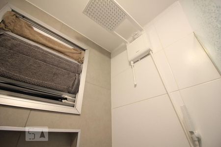 Chuveiro de apartamento à venda com 2 quartos, 56m² em Vila Andrade, São Paulo