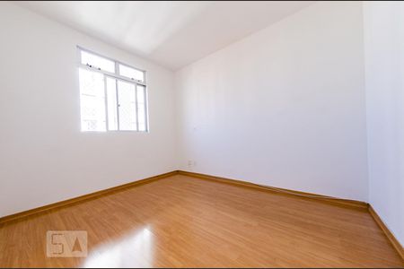 Quarto 1 de apartamento para alugar com 3 quartos, 74m² em Calafate, Belo Horizonte