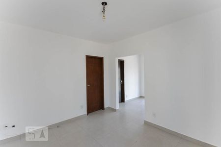 Apartamento à venda com 110m², 2 quartos e sem vagaSala