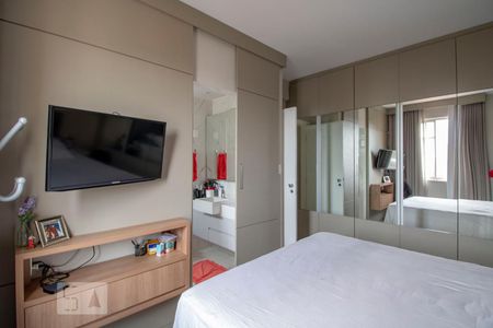 Suíte de apartamento para alugar com 3 quartos, 110m² em Santo Antônio, Belo Horizonte