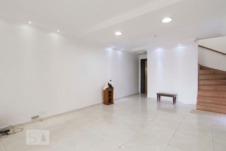 Sala de casa para alugar com 5 quartos, 255m² em Água Fria, São Paulo