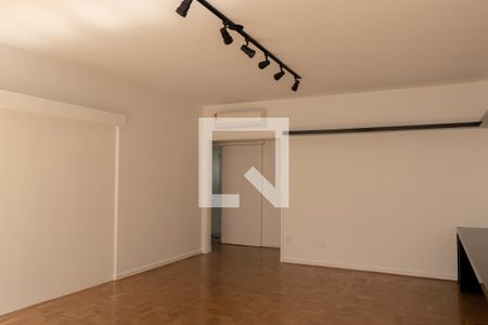 Sala de apartamento à venda com 3 quartos, 191m² em Cerqueira César, São Paulo