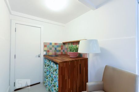 Cozinha de apartamento para alugar com 1 quarto, 27m² em Vila Madalena, São Paulo