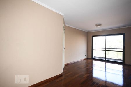 Apartamento à venda com 77m², 3 quartos e 2 vagasSala