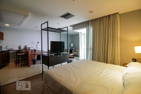 Quarto de apartamento à venda com 1 quarto, 53m² em Barra da Tijuca, Rio de Janeiro