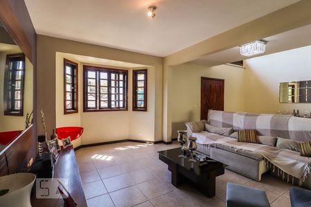 Sala de casa de condomínio à venda com 5 quartos, 360m² em Taquara, Rio de Janeiro