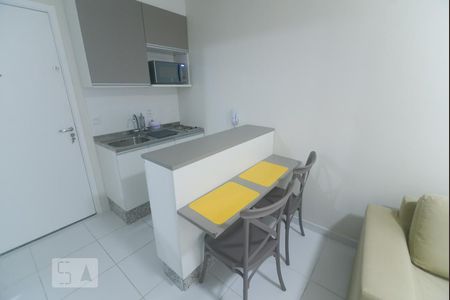 Cozinha de apartamento para alugar com 1 quarto, 32m² em Catumbi, São Paulo