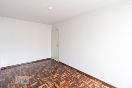 Quarto 1 de apartamento para alugar com 3 quartos, 67m² em São Francisco, Curitiba