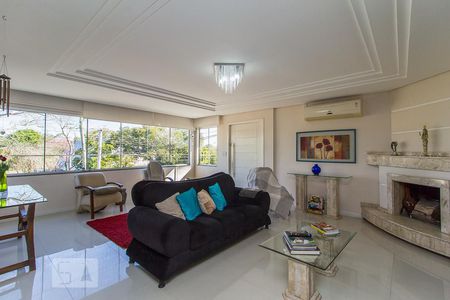 Sala de Estar de casa à venda com 4 quartos, 400m² em Igara, Canoas