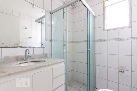 Banheiro de apartamento à venda com 2 quartos, 56m² em Lauzane Paulista, São Paulo