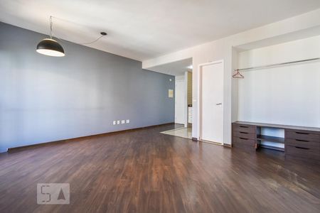 Studio para alugar com 33m², 1 quarto e 1 vagaSala e Quarto