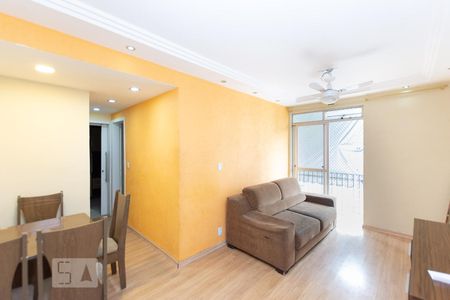 Sala de apartamento para alugar com 2 quartos, 54m² em Mangueira, Rio de Janeiro