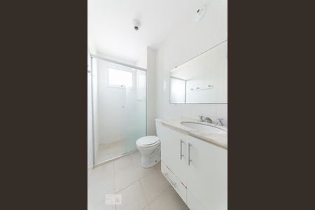 Banheiro de apartamento à venda com 3 quartos, 86m² em Vila Ipê, Campinas