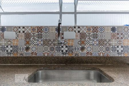 Casa à venda com 200m², 4 quartos e 3 vagas Casa à venda com 200m², 4 quartos e 3 vagasCozinha