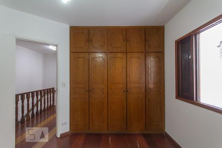 Casa à venda com 200m², 4 quartos e 3 vagas Casa à venda com 200m², 4 quartos e 3 vagasQuarto 1