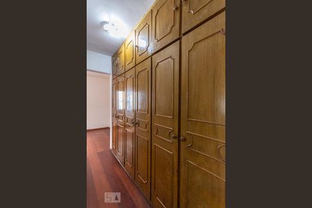 Casa à venda com 200m², 4 quartos e 3 vagas Casa à venda com 200m², 4 quartos e 3 vagasQuarto 3