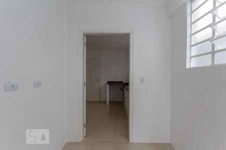 Casa à venda com 200m², 4 quartos e 3 vagas Casa à venda com 200m², 4 quartos e 3 vagasÁrea de Serviço