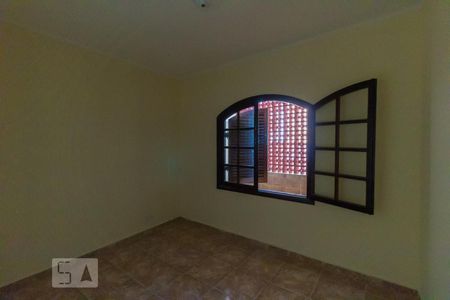 Quarto 2 de casa à venda com 3 quartos, 220m² em Vila Antônio dos Santos, São Paulo