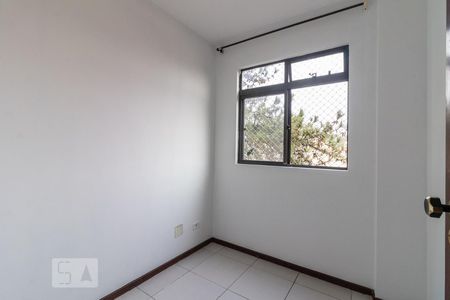 Quarto 2 de apartamento para alugar com 3 quartos, 69m² em Santa Cândida, Curitiba