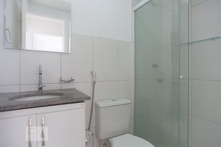 Banheiro de apartamento à venda com 2 quartos, 49m² em Jardim Nova Europa, Campinas