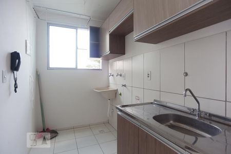 Cozinha de apartamento à venda com 2 quartos, 48m² em Loteamento Parque São Martinho, Campinas