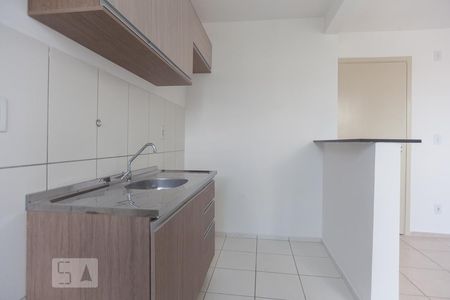 Cozinha de apartamento à venda com 2 quartos, 48m² em Loteamento Parque São Martinho, Campinas