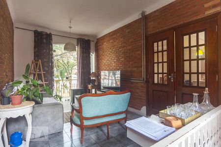 Sala de casa à venda com 5 quartos, 229m² em Vila Paraíso, Campinas