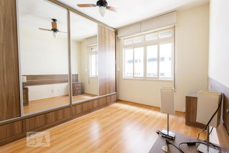 Quarto 2 de apartamento para alugar com 3 quartos, 100m² em Floresta, Porto Alegre
