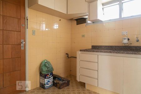 Cozinha de apartamento para alugar com 3 quartos, 100m² em Aclimação, São Paulo