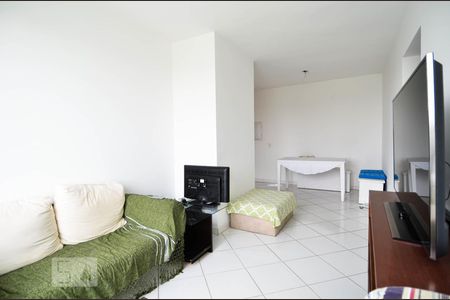 Sala de apartamento à venda com 2 quartos, 67m² em Camaquã, Porto Alegre