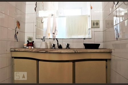 Banheiro Suite  de apartamento à venda com 4 quartos, 350m² em Santo Antônio, Belo Horizonte
