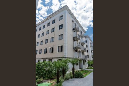 Fachada do bloco de apartamento para alugar com 3 quartos, 52m² em Santos Dumont, São Leopoldo