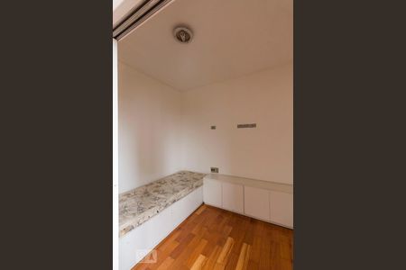 Sala de tv de apartamento para alugar com 2 quartos, 94m² em Vila Alexandria, São Paulo