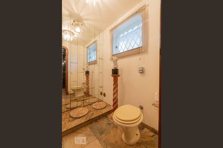 Lavabo de casa para alugar com 4 quartos, 450m² em Alto de Pinheiros, São Paulo