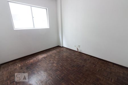 Quarto de apartamento para alugar com 1 quarto, 33m² em Rebouças, Curitiba