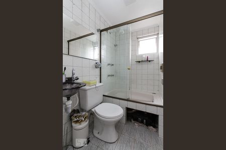Banheiro de apartamento à venda com 2 quartos, 70m² em Vila Regente Feijó, São Paulo