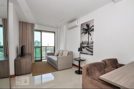 Sala de apartamento para alugar com 1 quarto, 35m² em Jacarepaguá, Rio de Janeiro