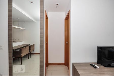 Detalhe Sala de apartamento para alugar com 1 quarto, 35m² em Jacarepaguá, Rio de Janeiro