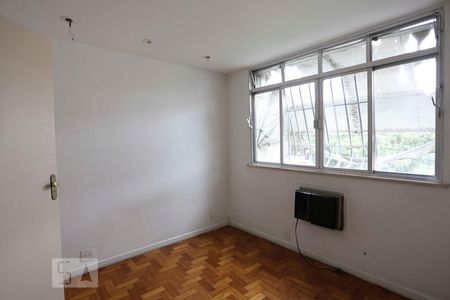 quarto 1 de apartamento à venda com 2 quartos, 60m² em Icaraí, Niterói