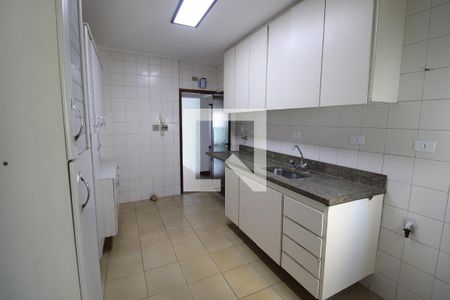 Cozinha de apartamento para alugar com 3 quartos, 215m² em Santana, São Paulo