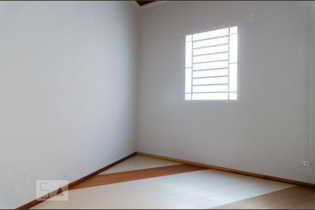 Quarto 2 de casa para alugar com 2 quartos, 100m² em Centro, Campinas