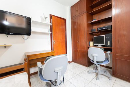 Quarto 1 de apartamento à venda com 3 quartos, 110m² em Grajaú, Rio de Janeiro