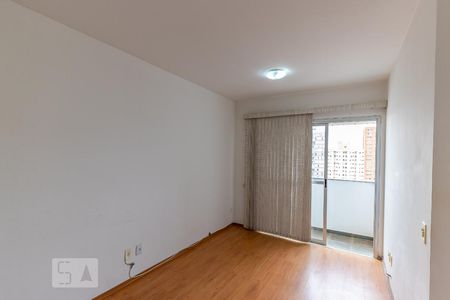 Sala de apartamento para alugar com 1 quarto, 55m² em Centro, Campinas