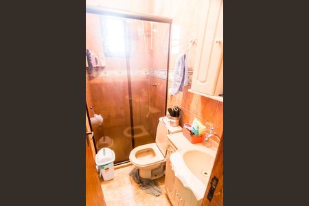 Banheiro da Suíte de casa à venda com 4 quartos, 280m² em Bom Jesus, Porto Alegre