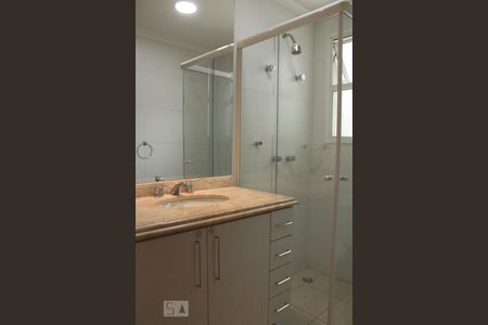 Banheiro de apartamento para alugar com 2 quartos, 101m² em Tamboré, Santana de Parnaíba