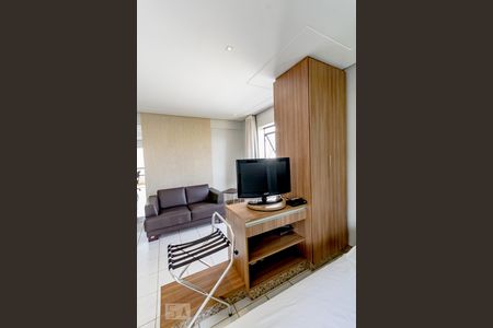 Quarto  de kitnet/studio para alugar com 1 quarto, 34m² em Setor Oeste, Goiânia