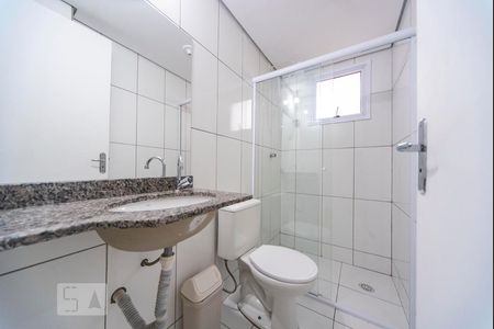 Banheiro  de apartamento à venda com 2 quartos, 58m² em Vila Curuçá, Santo André