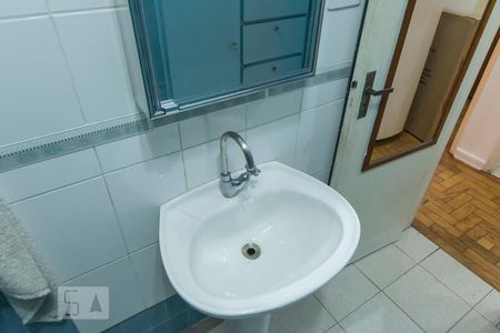 Banheiro (Pia) de apartamento para alugar com 1 quarto, 40m² em Aclimação, São Paulo