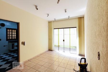 Sala 2 de casa para alugar com 4 quartos, 279m² em Vila Ema, São Paulo